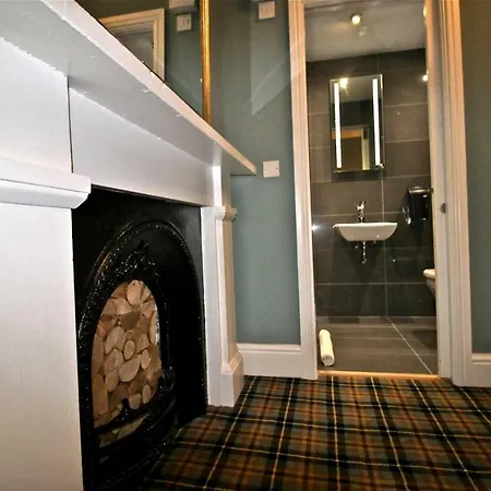 Birches Brow Boutique Guestrooms-2
